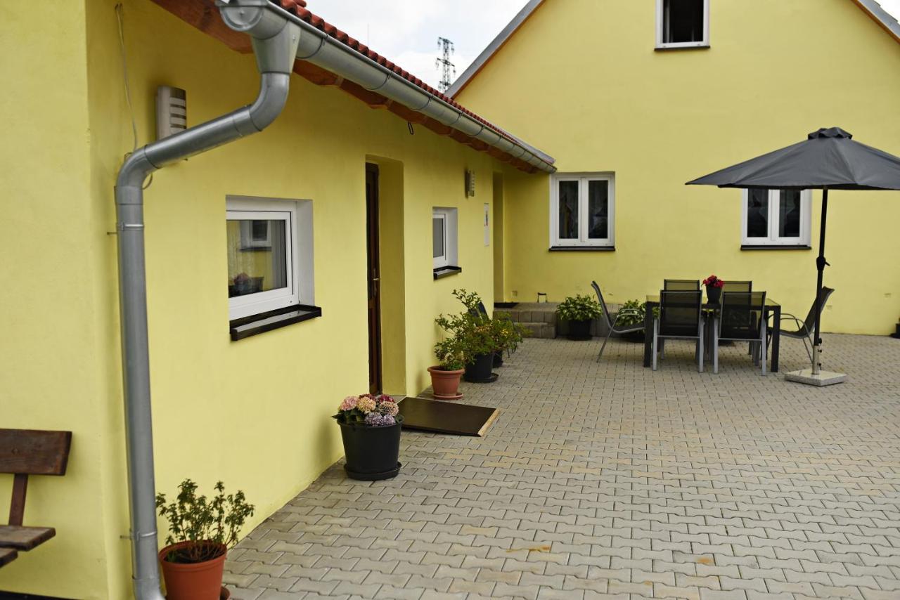 Penzion Rozarka Prisecna Exterior photo